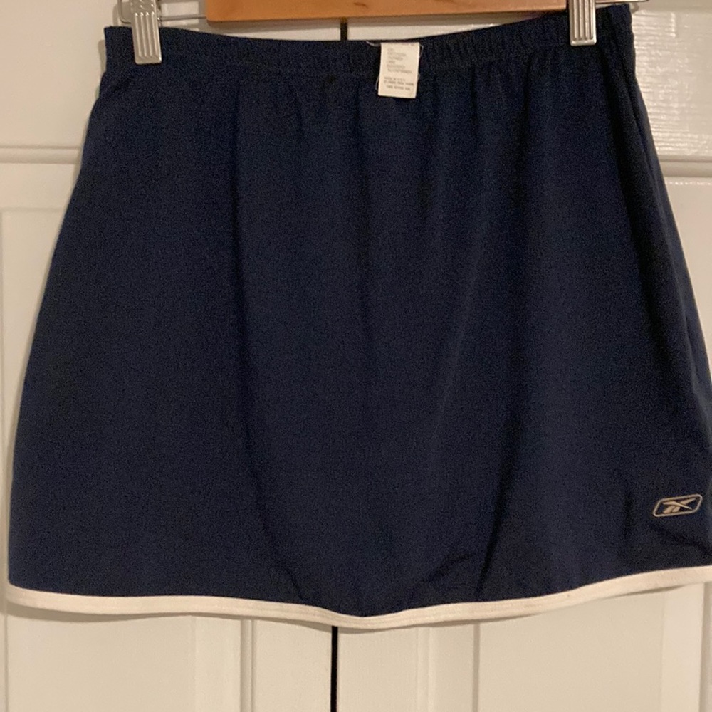 Reebok Tennis Skirt - Navy/ White. Size 6. GUC